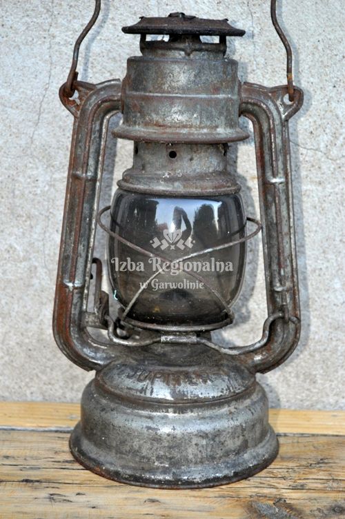 Stara lampa naftowa JUPITER