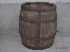 Mała beczka dębowa