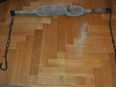 Stare drewniane nosidła do wody