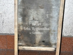 Tara z blachy falistej