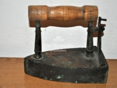 Żelazko na duszę wykonane z mosiądzu